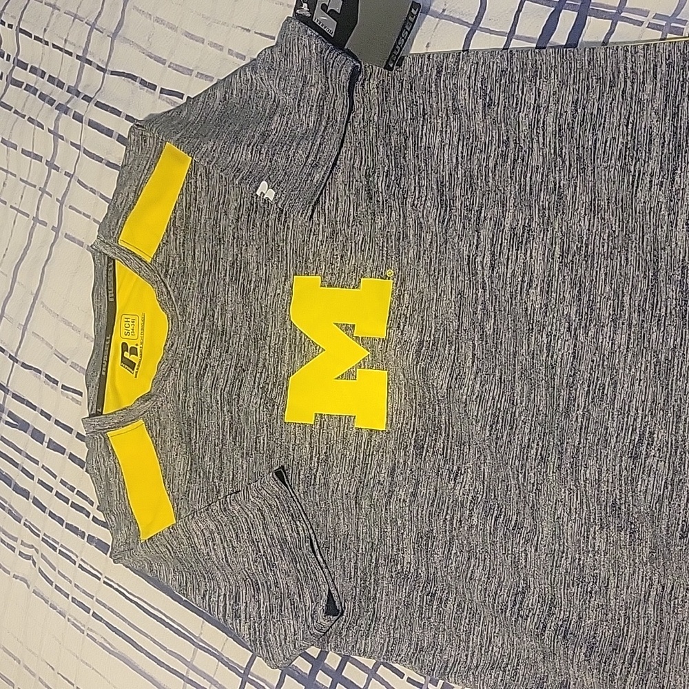 Michigan Athletic T-shirt (sz S)